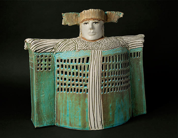 Queen's Maiden Aunt